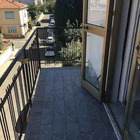 Appartamento “Palazzaccio” Cecina  Exterior foto